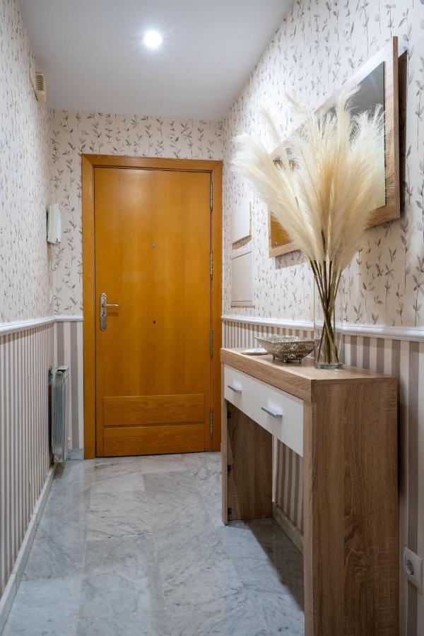 Reina Aixa- Apartamento Centro Granada Luaran gambar