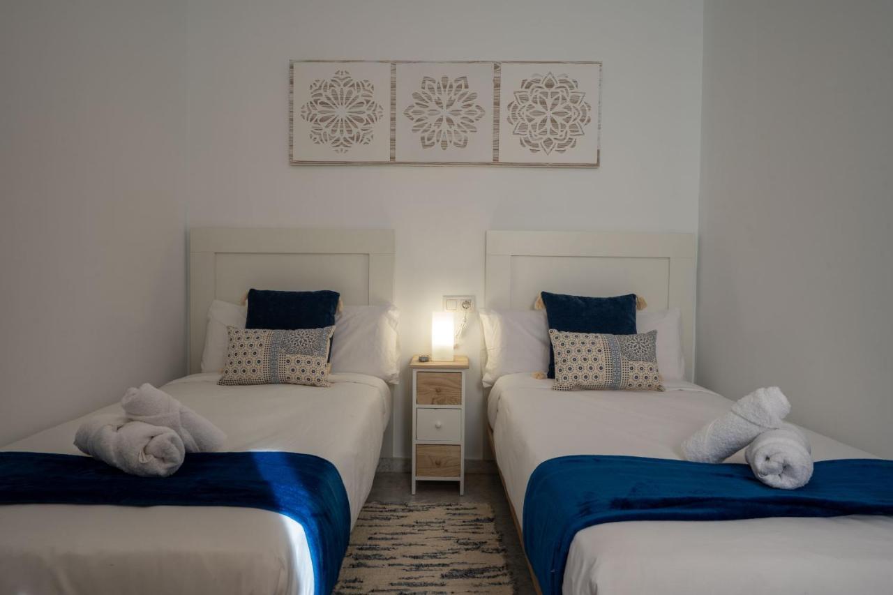 Reina Aixa- Apartamento Centro Granada Luaran gambar