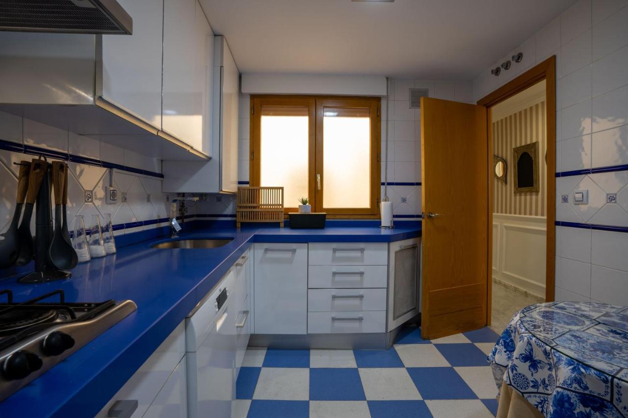 Reina Aixa- Apartamento Centro Granada Luaran gambar